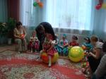 1 июня 2010 года Уполномоченный по правам ребенка Павел Миков принял участие в детском празднике для воспитанников краевого специализированного дома ребенка № 5.